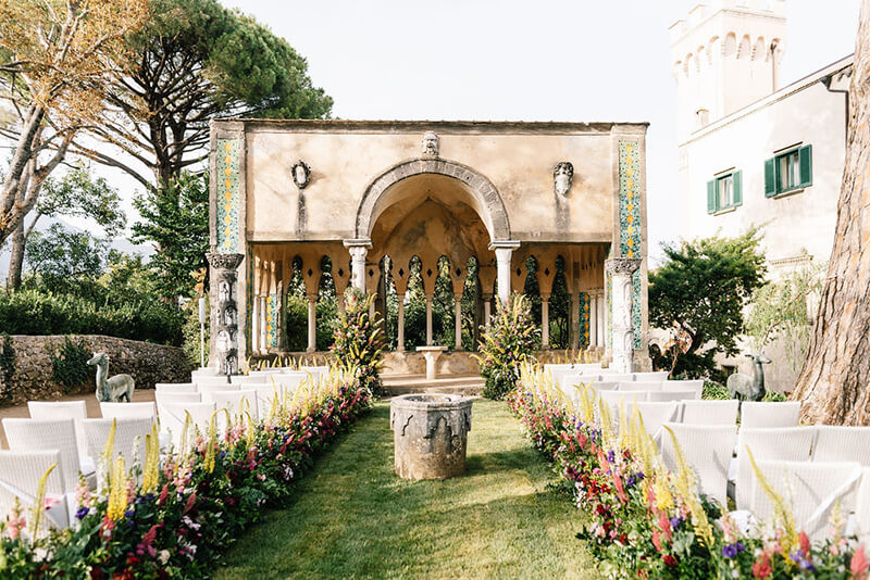 villa-cimbrone-tea-room-ceremony-florals
