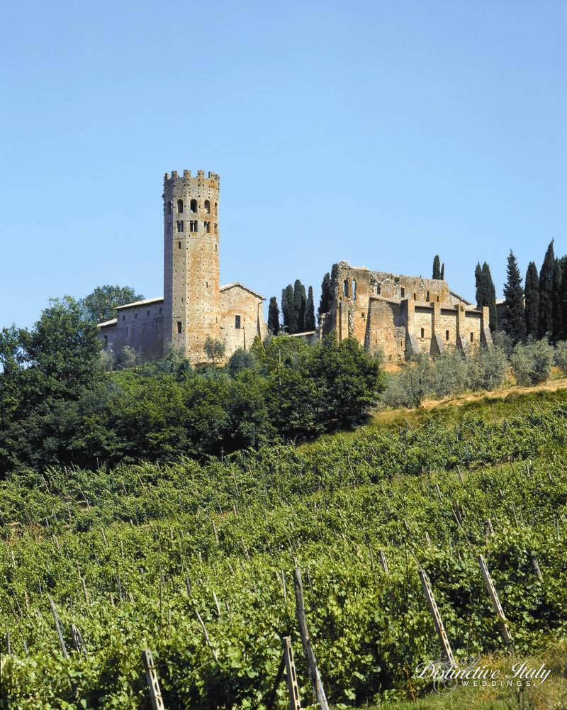 A Traditional Italian Wedding at a 12th-Century Abbey