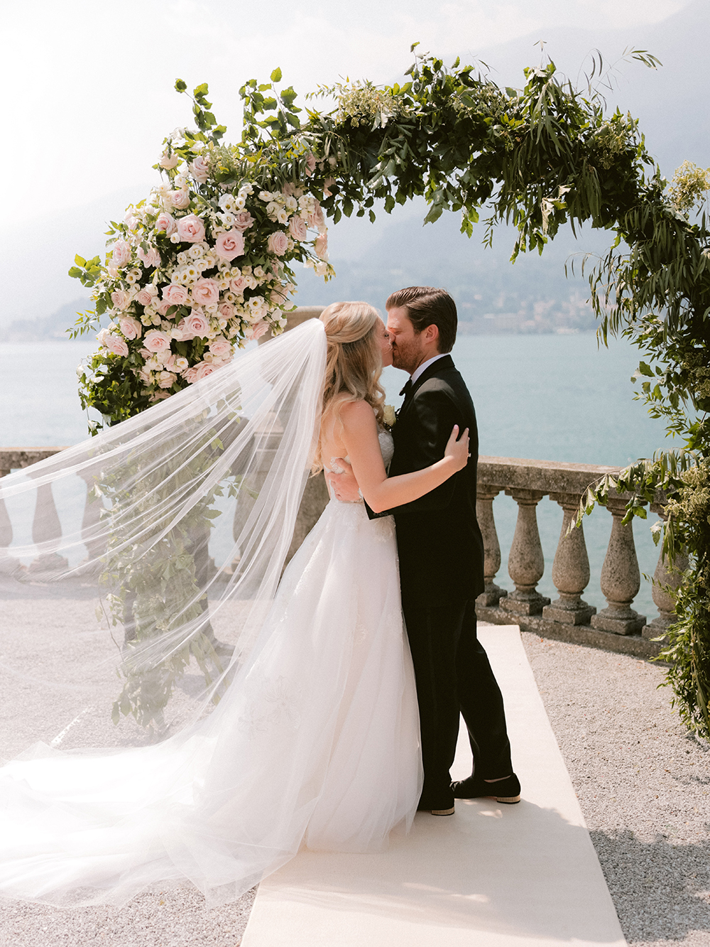 lake-como-wedding-at-villa-serbelloni-15