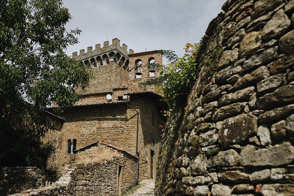 gargonza-castle-wedding-06