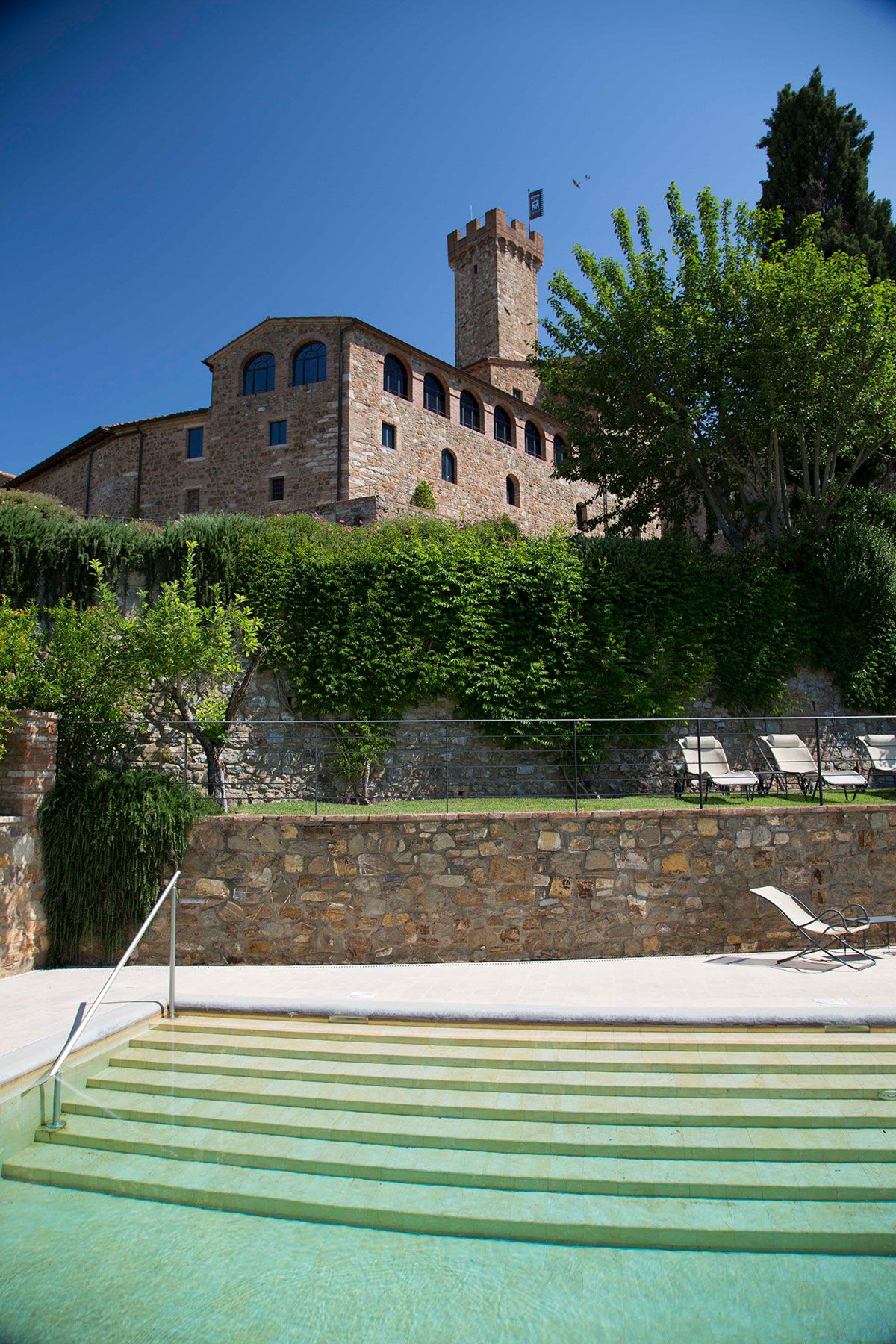 castello-banfi-07a