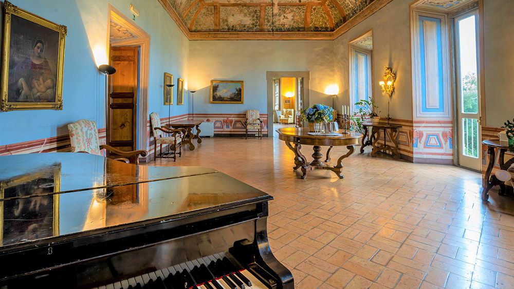 luxury-rome-villa-hotel-11