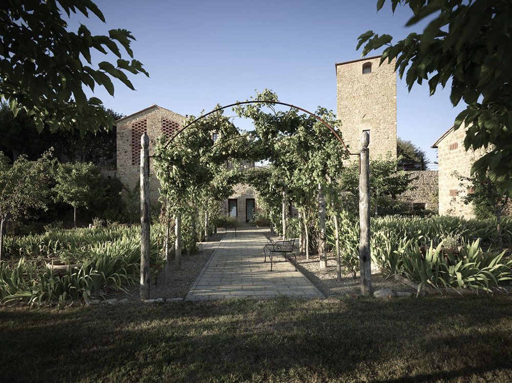 borgo-petrognano-wedding-in-tuscany-21