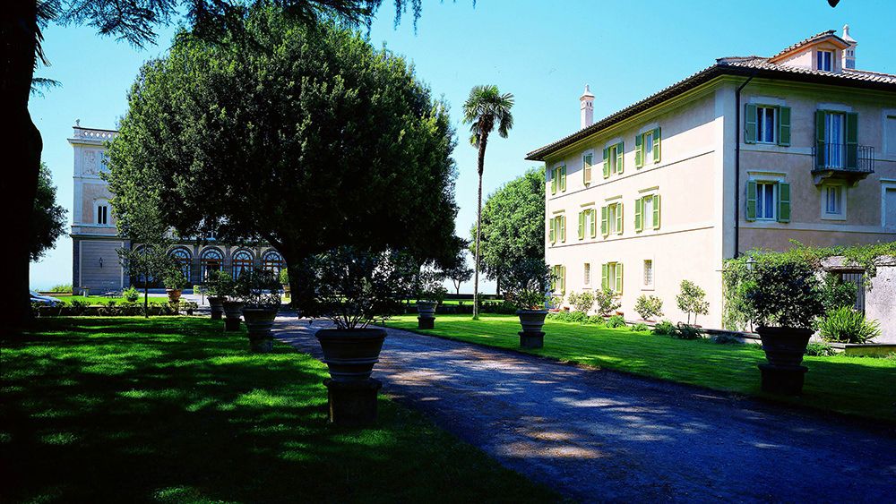 luxury-rome-villa-hotel-02