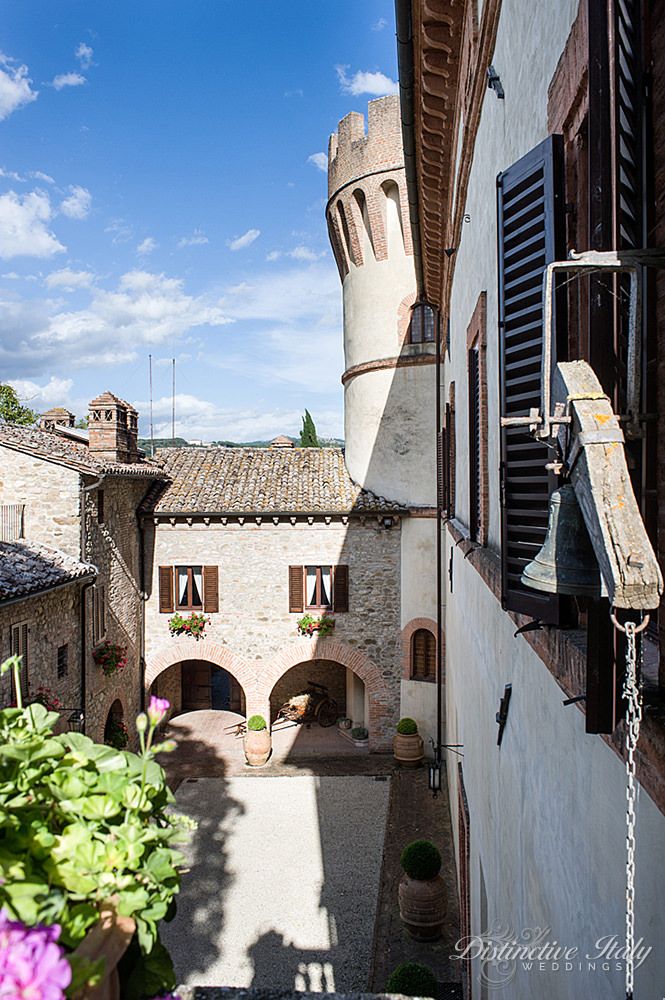 umbria-wedding-castle-10